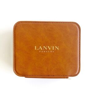 Lavin Parfums Amenity Kit from Business Class on Turkish Airlines